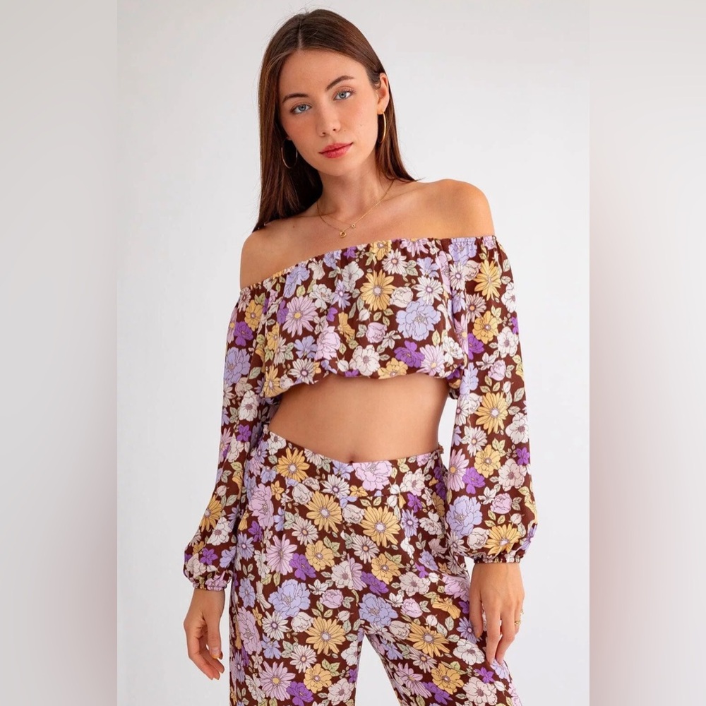 LeLis Floral Long Sleeve Crop Top And Wide Leg Pants Matching Set Size XS - Picture 2 of 15